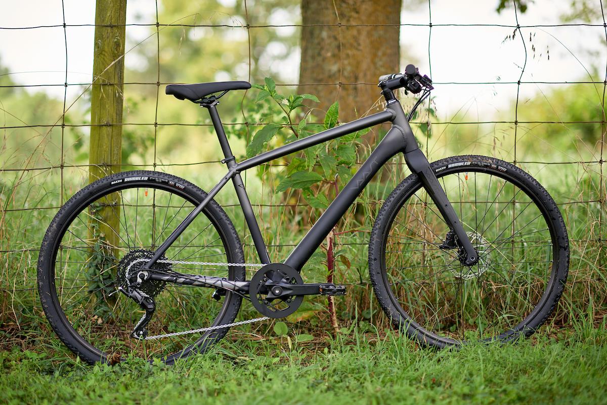 Vaast U/1 STREET 650B velosipēds, 40 cm, melns