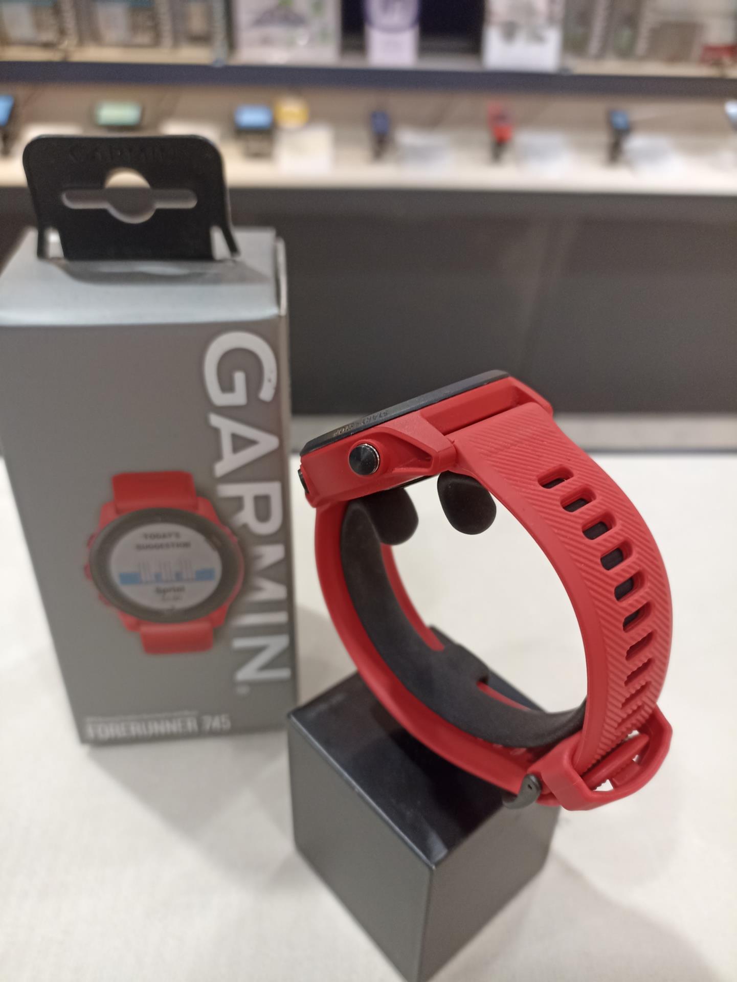 DEMO Garmin Forerunner 745, GPS, EU/PAC, Magma Red