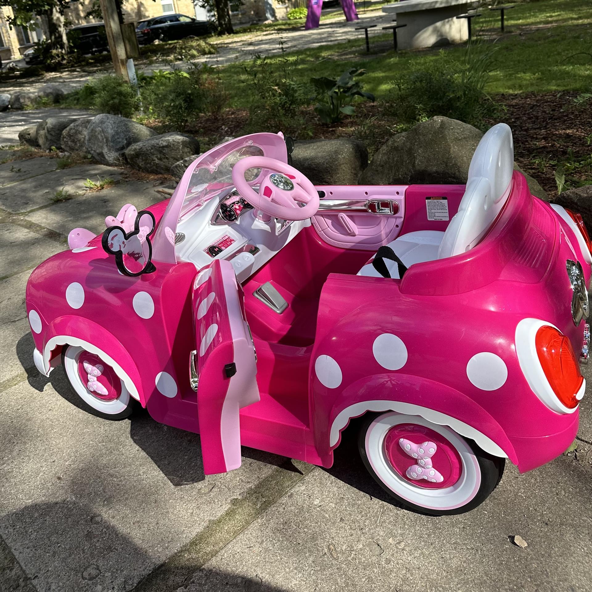 DEMO Huffy Minnie Car 6v