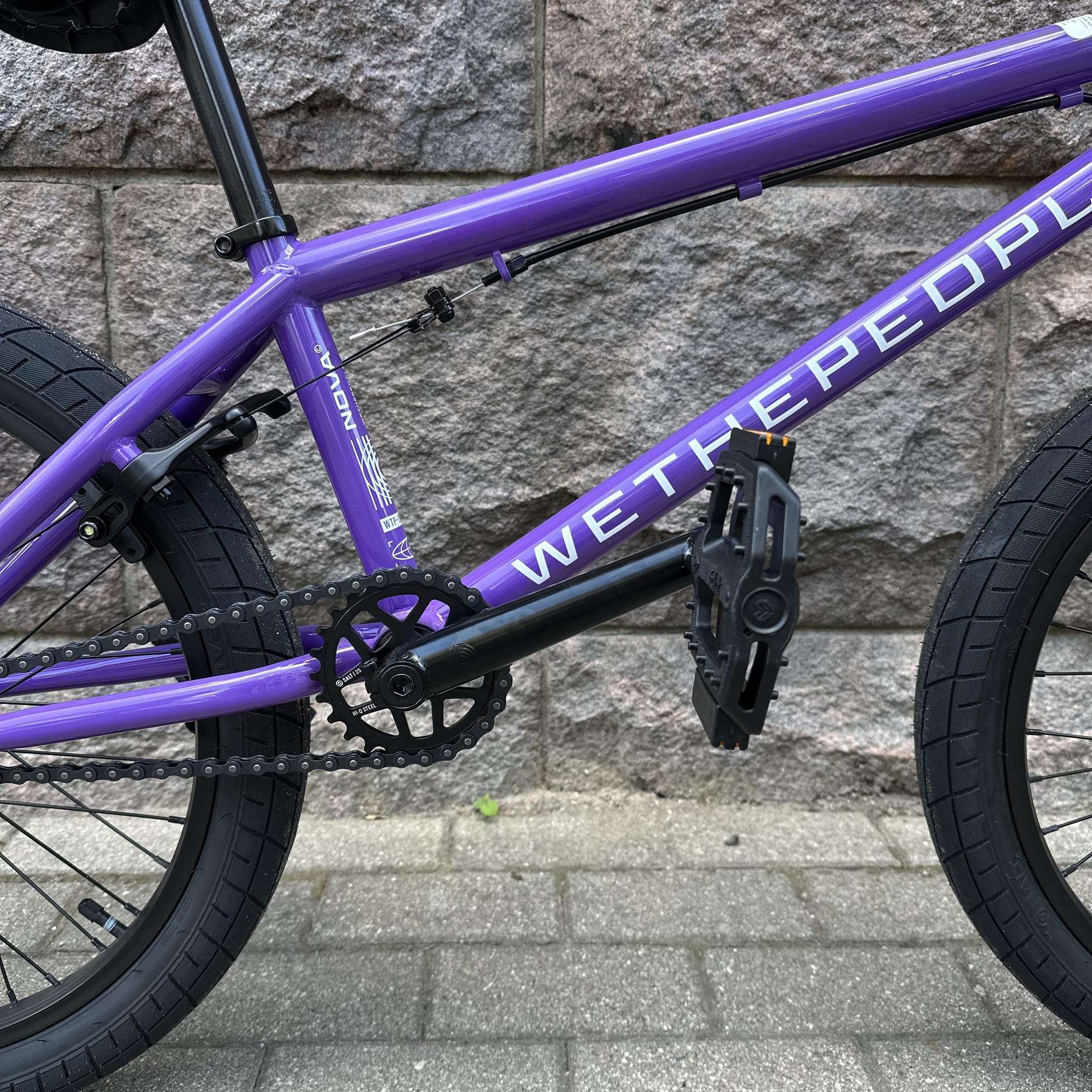 DEMO Wethepeople NOVA Complete Bike Ultra Violet 20"