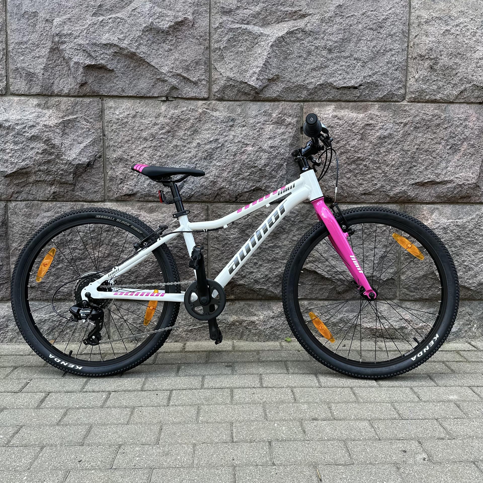 DEMO Author Limit 24'' Extreme White/Suzy Pink