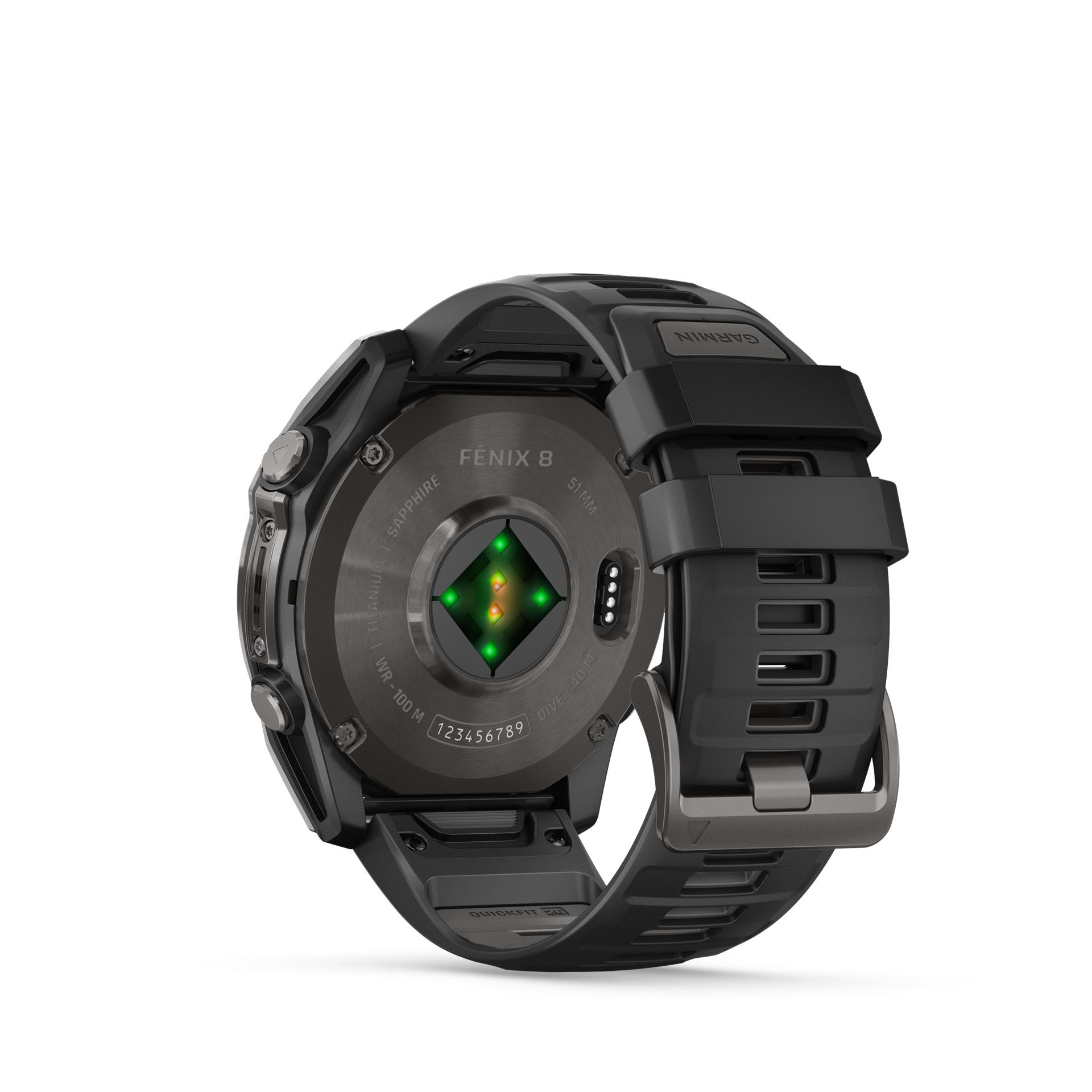 Garmin Fenix 8 AMOLED Sapphire pulkstenis, 51 mm, Ogles pelēks DLC ar silikona siksniņu melnā / maigi pelēkā krāsā