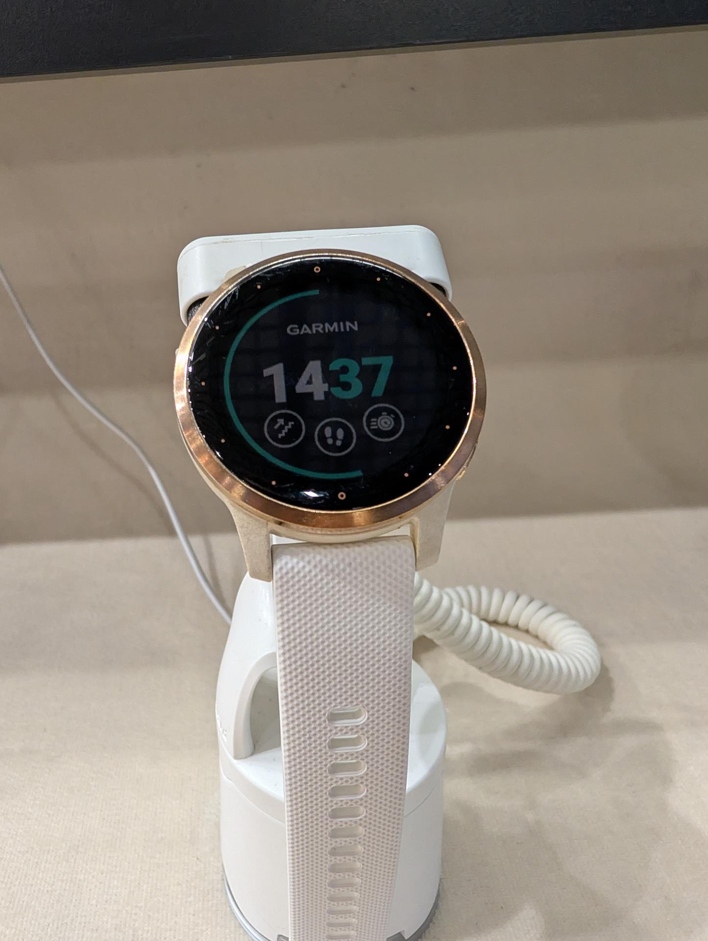 Demo Vivoactive 4S, GPS, Wi-Fi, White/Rose Gold, E.EU