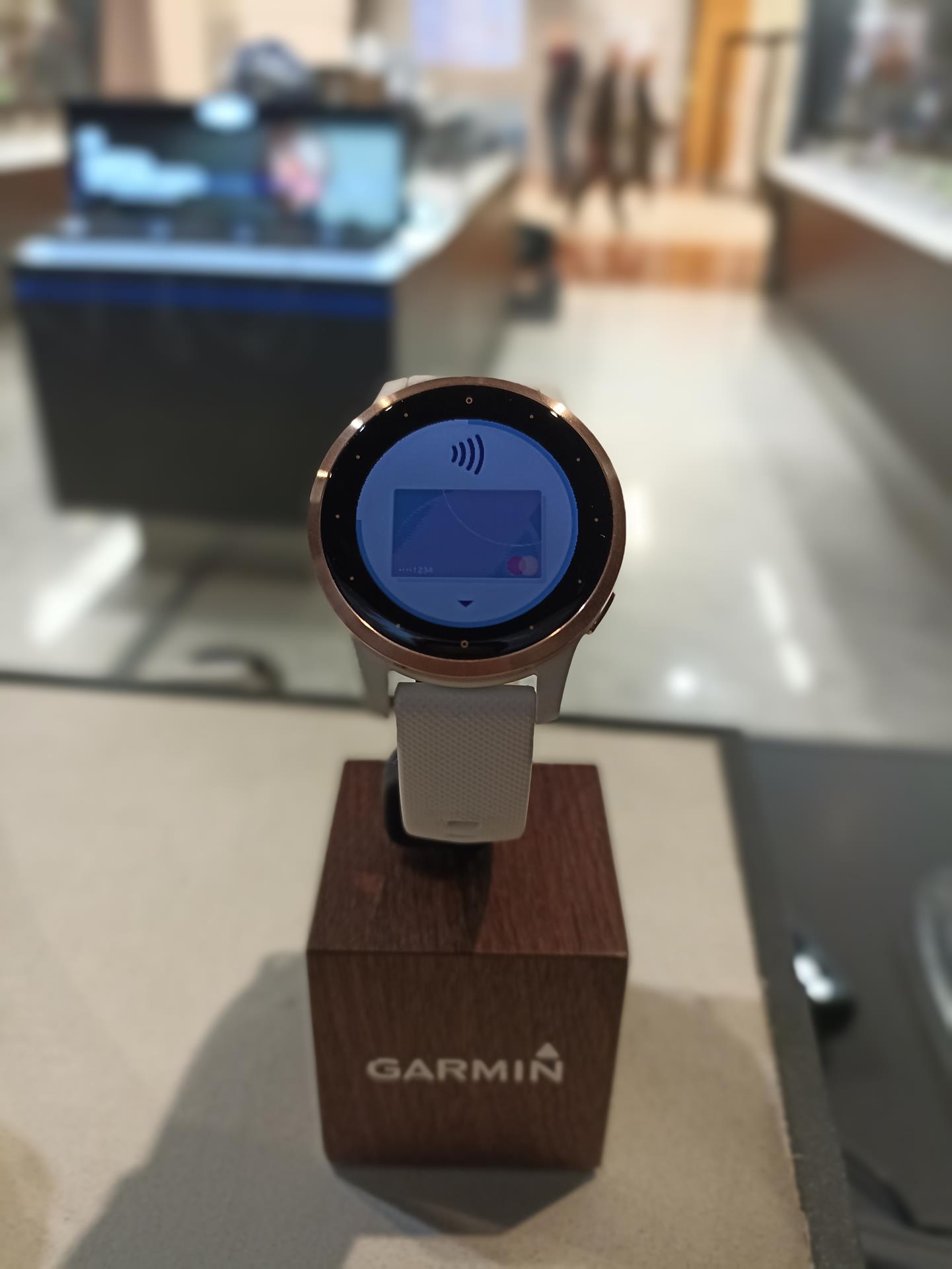 DEMO vivoactive 4S,WF,White/Rose Gold,EU/AU