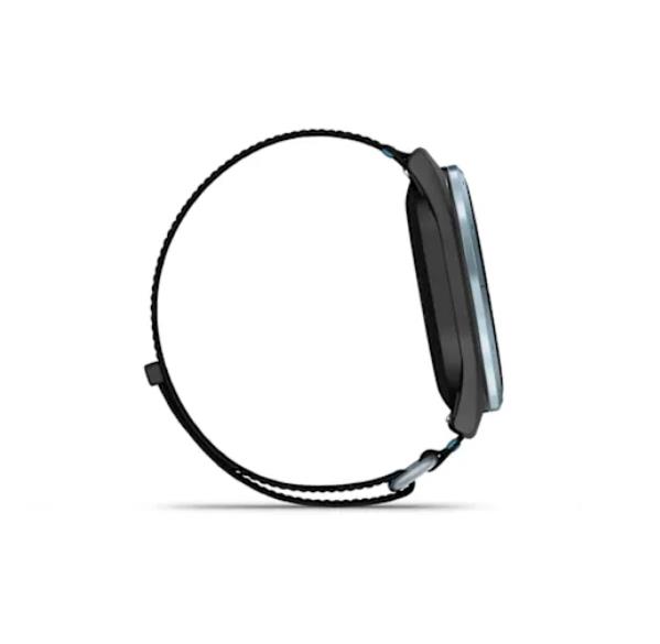 Garmin Approach J1 viedpulkstenis, Mākoņu zils ar melnu/debeszilu ComfortFit auduma siksniņu