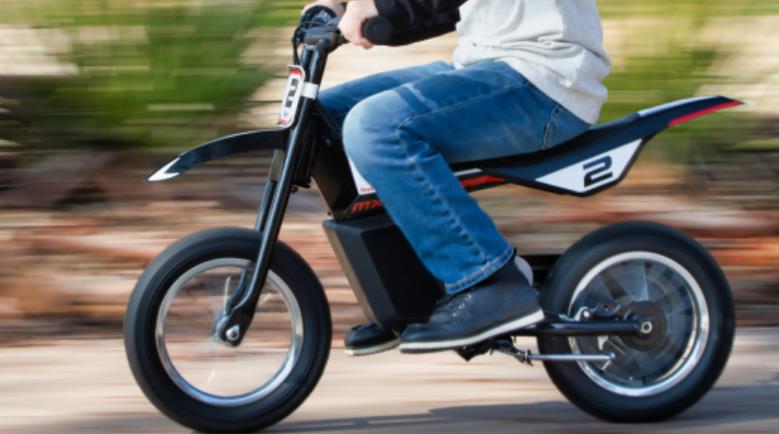 Razor MX125 +DECALS Dirt Bike, ES, juodas, ličio baterija