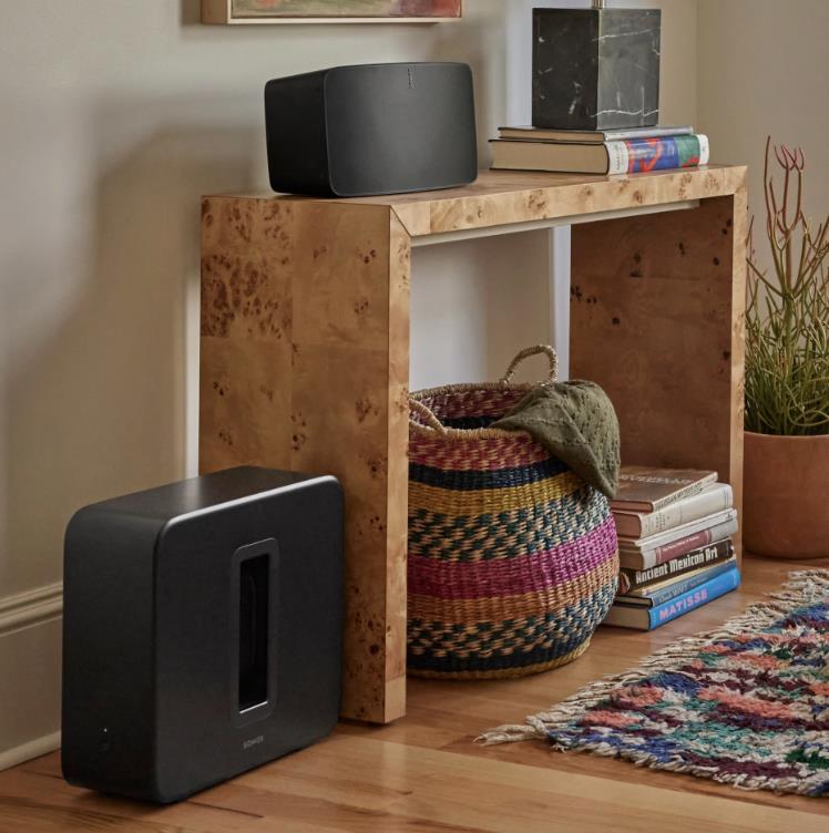 Sonos Sub 4 subwoofer, must