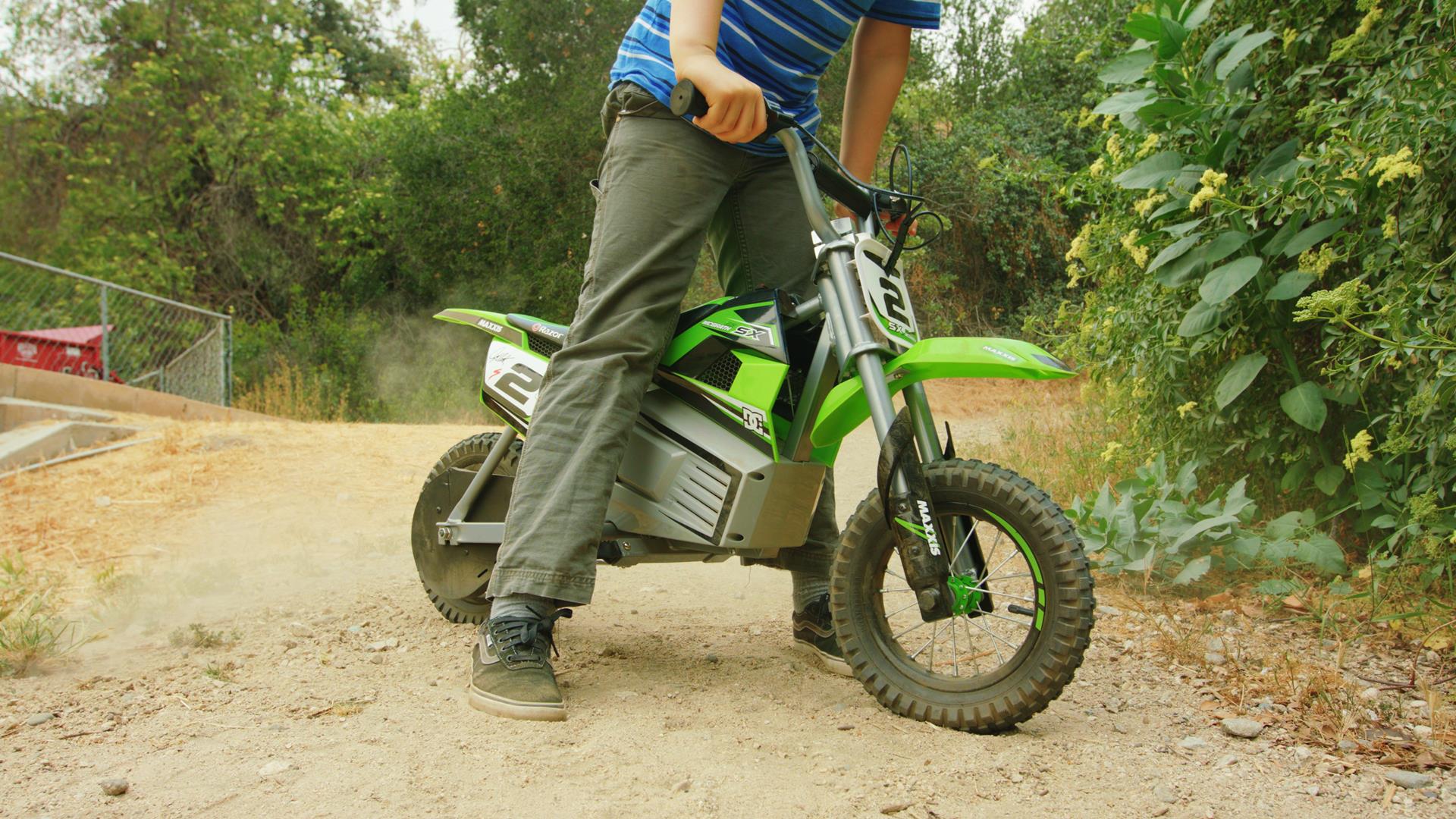 Razor Dirt Rocket SX350 McGrath Elektriskais bērnu motocikls, Zaļš
