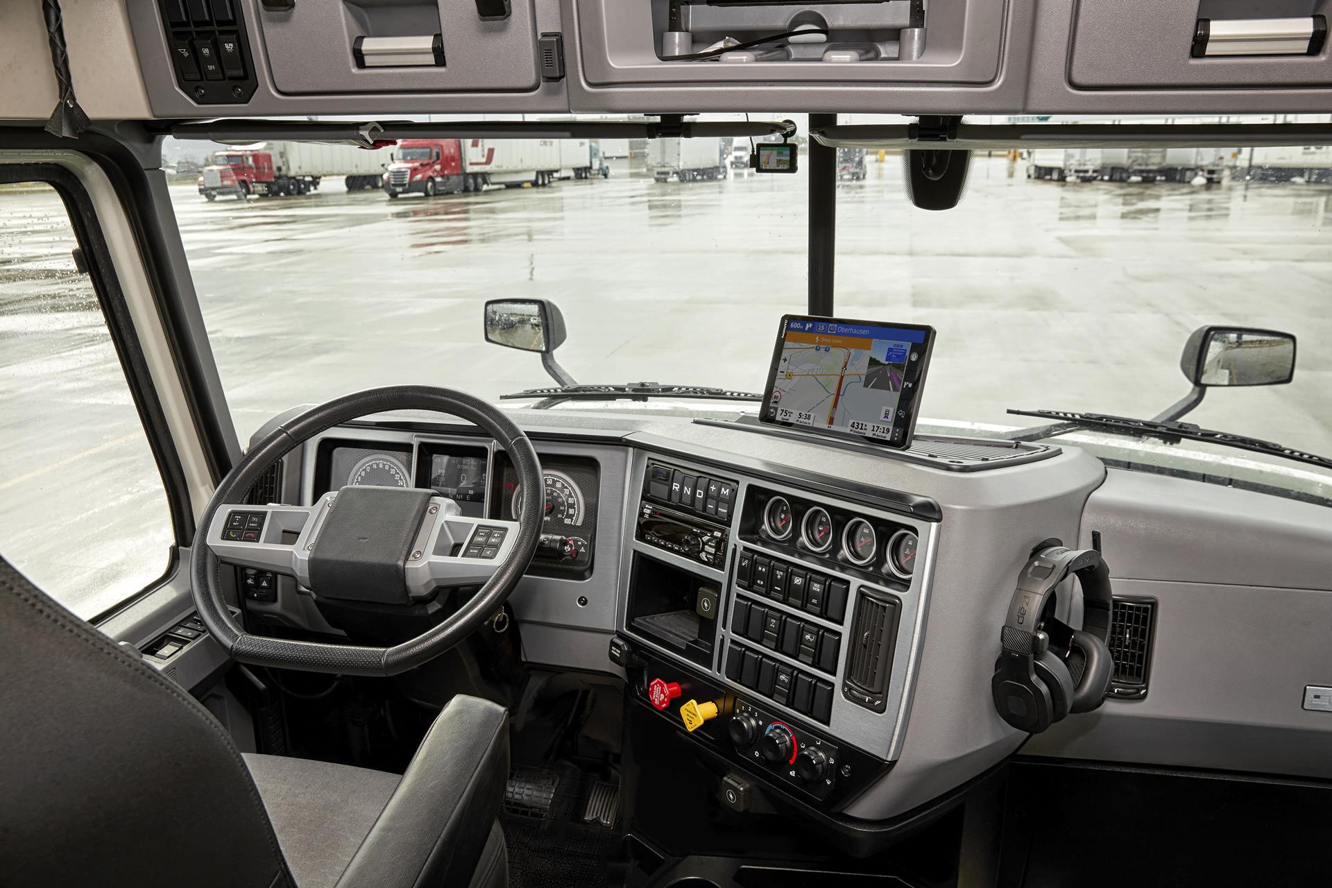 Garmin dēzl LGV1010 10" Спутниковая навигация для грузовиков с Digital Traffic